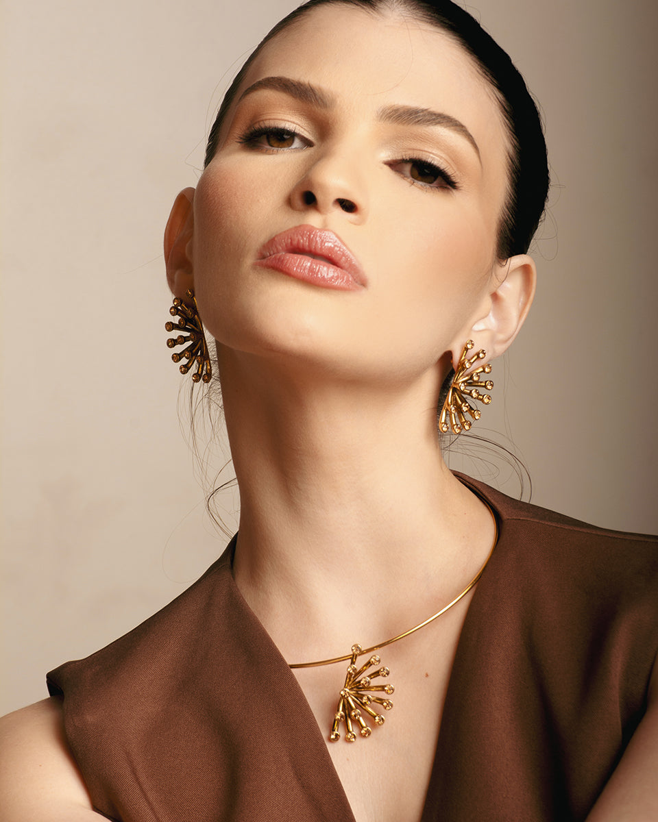 Solar Bloom Crystal Collar - Hypoallergenic Necklace