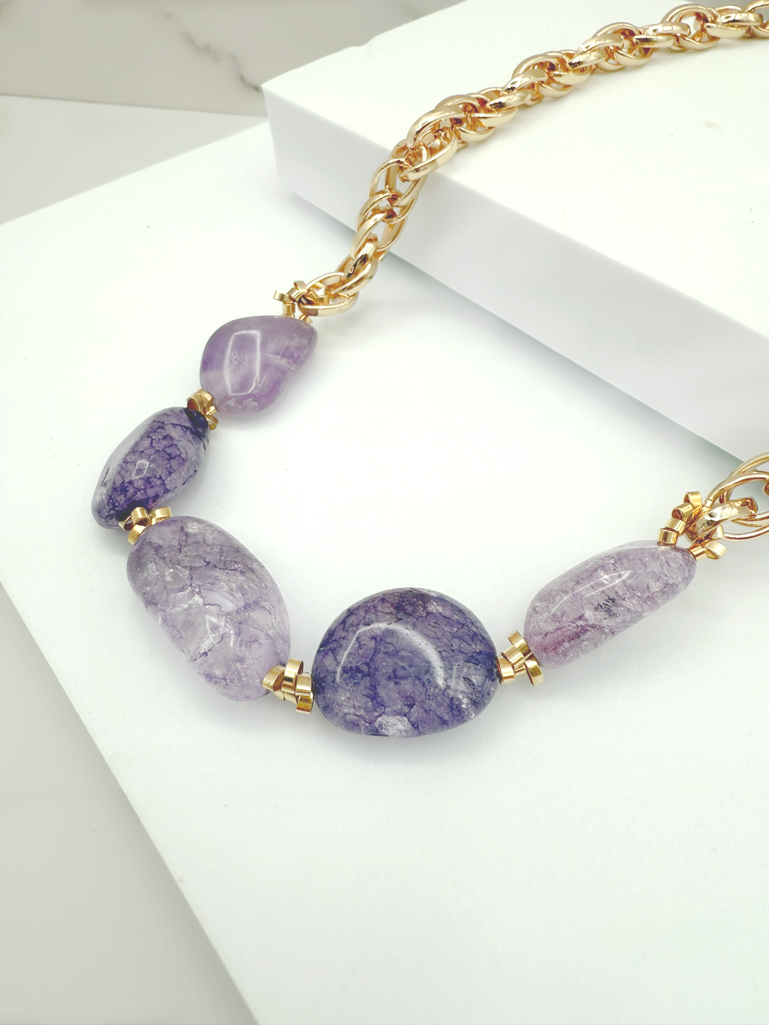 Timeless Quartz Chain Necklace – 18K Golden Plated, Adjustable