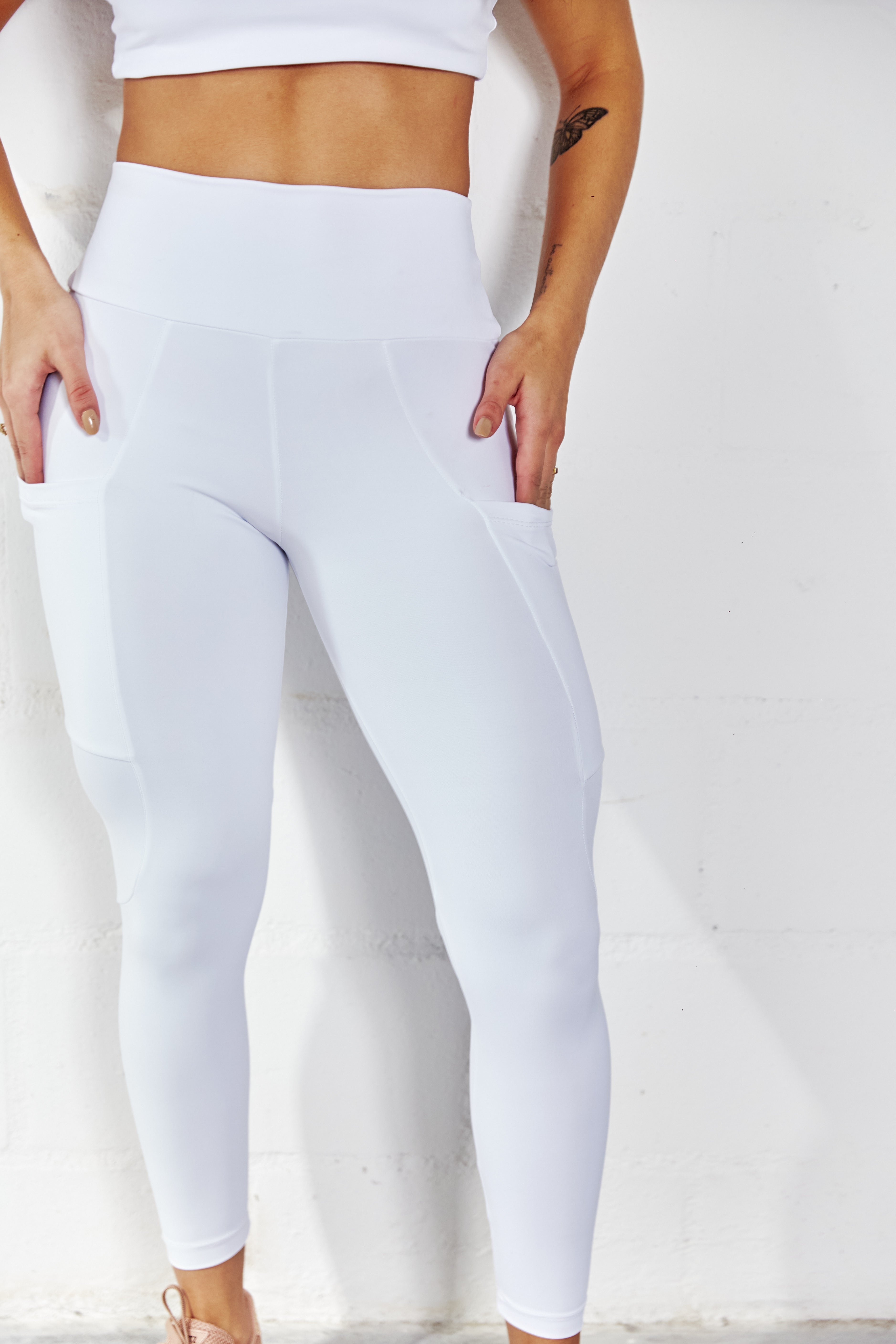 Everyday Sculpt Pocket Leggings - High Rise 7/8" Double-Lined with Side Pockets and Compression Fit